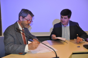 Francisco Javier de Miguel, presidente del Clúster Empresarial Biomasa & Energía , y Antonio Ubide, Francisco Javier de Miguel, presidente del Clúster Empresarial Biomasa & Energía , y Antonio Ubide,