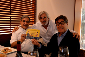 José Luis Corral (izquierda) y Arturo Aliaga (derecha) y otro comensal José Luis Corral (izquierda) y Arturo Aliaga (derecha) y otro comensal