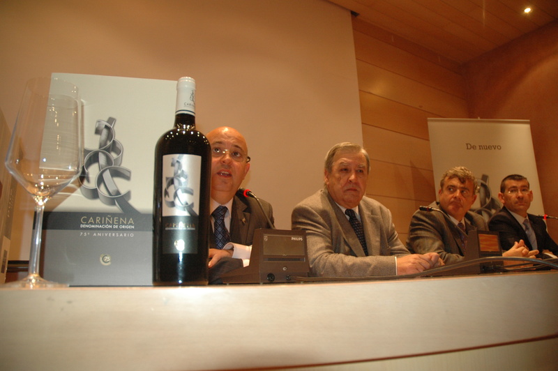 La copa Cariñena está fabricada con el cristal más limpio, transparente y resistente del mundo