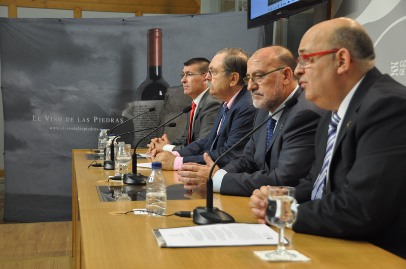 Gonzalo arguilé y las 45 bodegas que integran la D.O. Cariñena conocen de cerca las claves de la nueva campaña publicitaria del consejo regulador