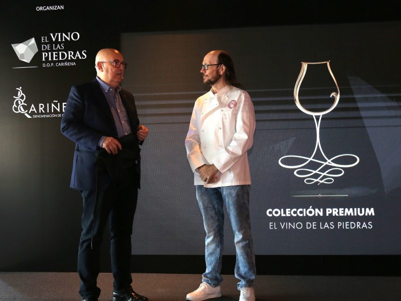 Jose Luis Campos director de Comunicacion y Marketing de la DOP Carinena y Santiago Segura