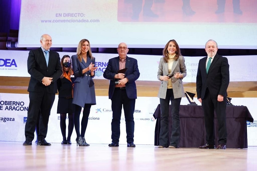 Los directivos de Aragón premian la labor de José Luis Campos como responsable de Comunicación y Marketing de la D.O.P. Cariñena