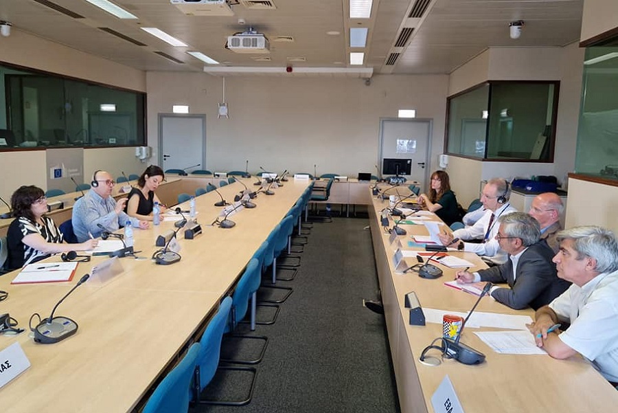 La DOP Cariñena y la eurodiputada Isabel García analizan con la Comisión Europea las ayudas al sector vinícola