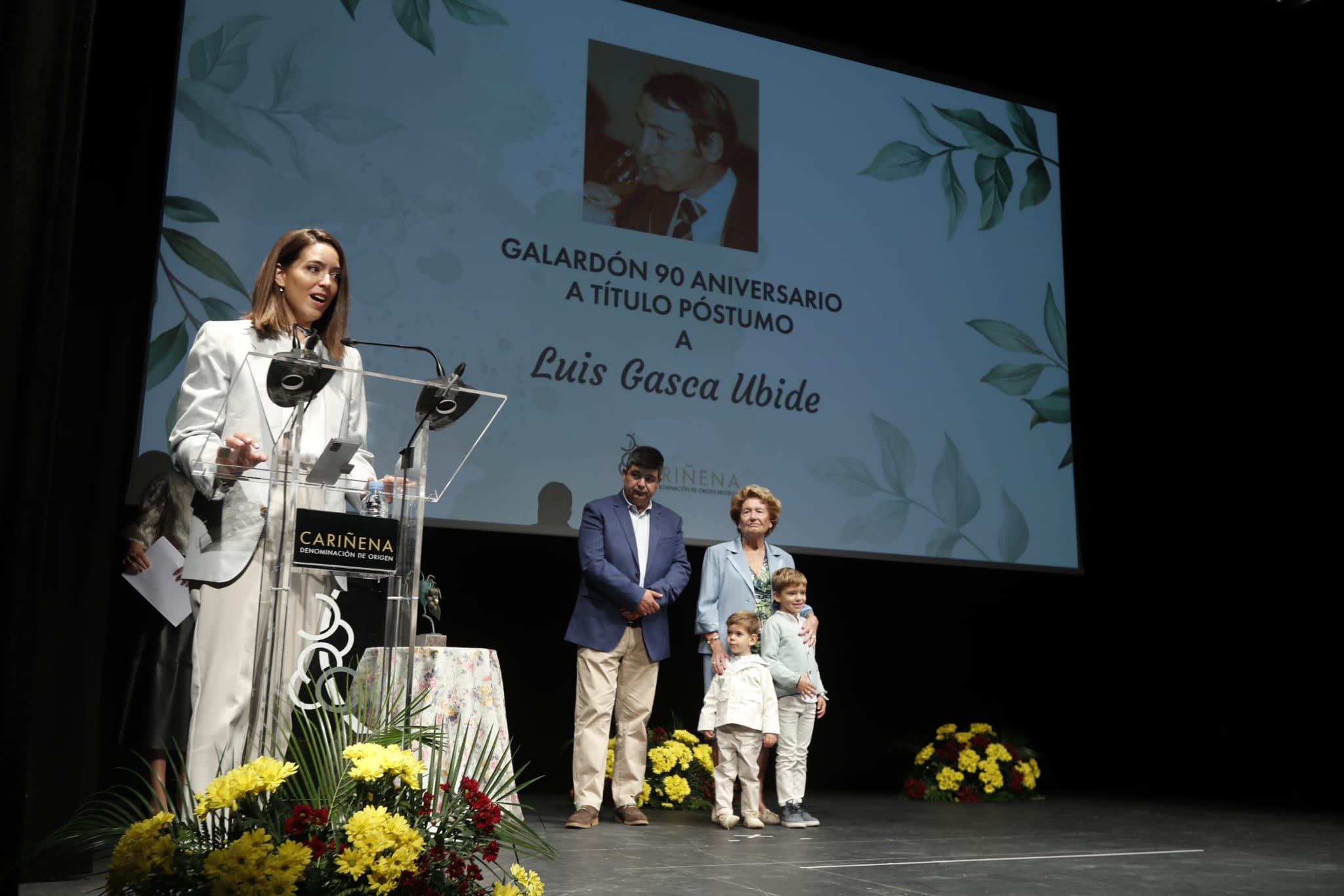 Homenaje de la DOP Carinena a Luis Gasca 8 Su nieta Noemi Carnicer intervino en representacion de la familia