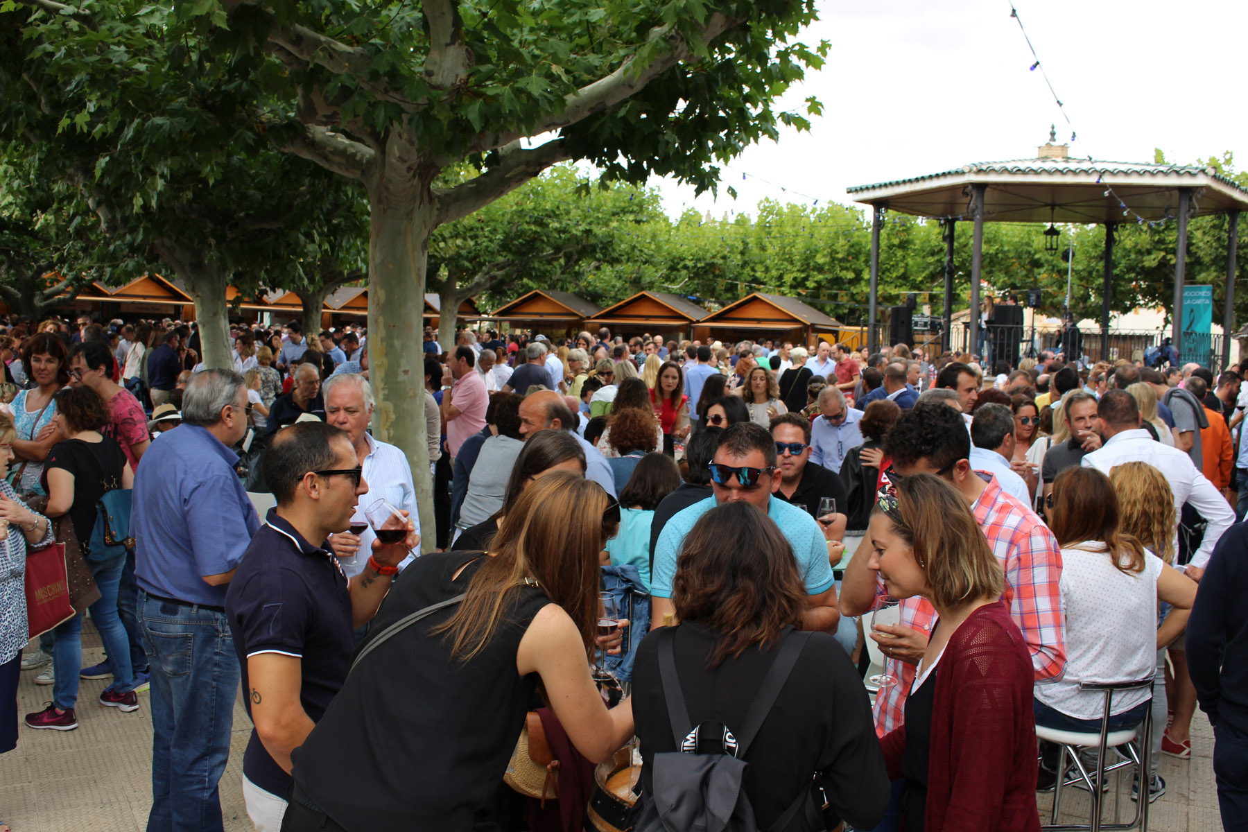 La Plaza del Vino de Carinena vuelve tras dos anos de ausencia
