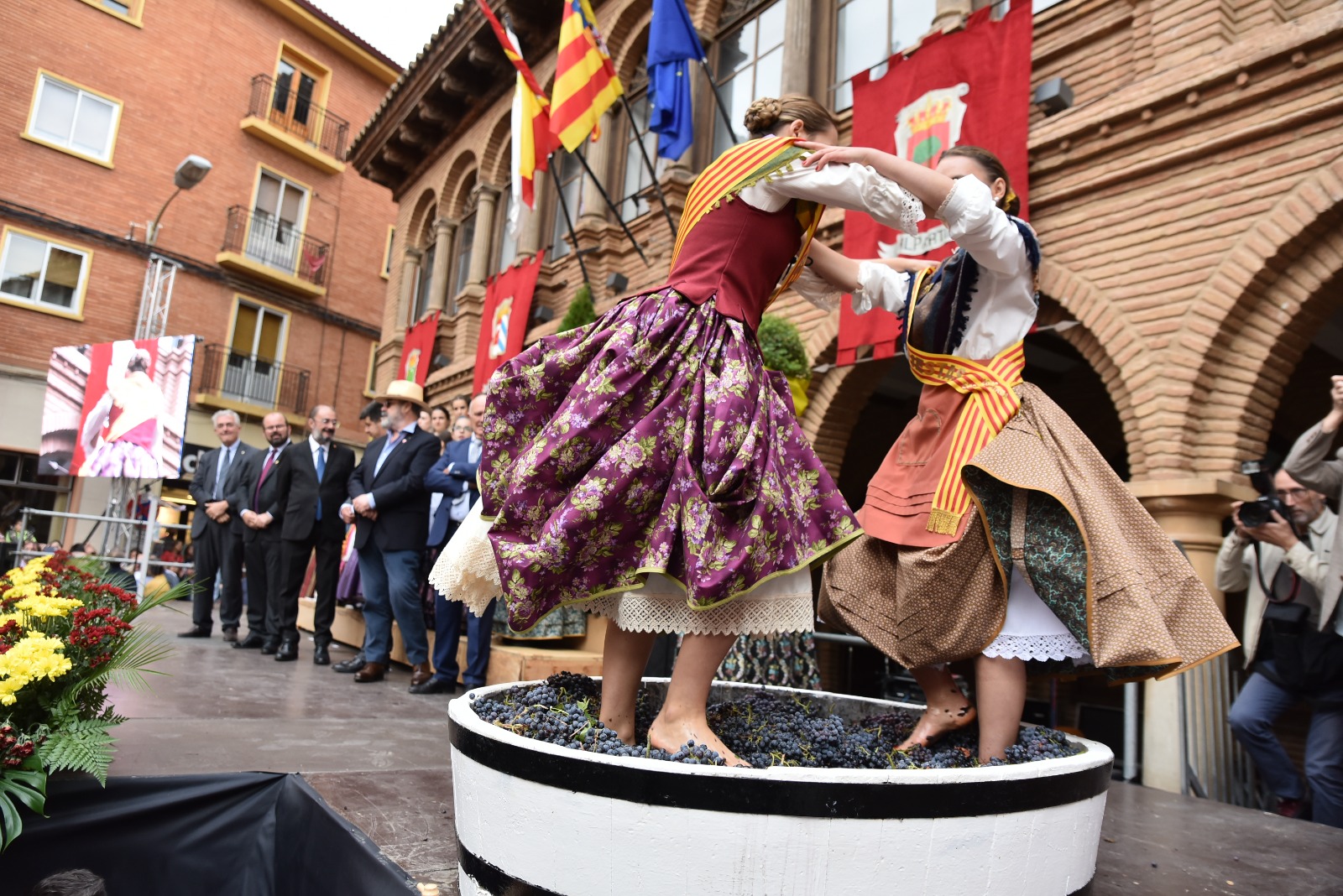Antonio Resines inaugura la 56ª Fiesta de la Vendimia con una celebración «del tesón y la fuerza de los aragoneses»