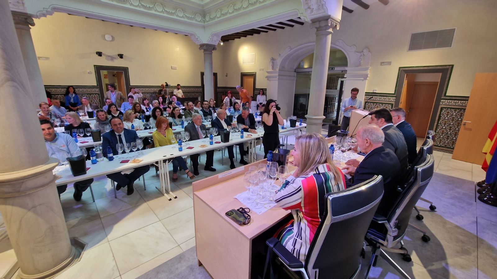 Acto Re descubriendo la carinena protagonizado por los vinos de las D.O. Carinena 1