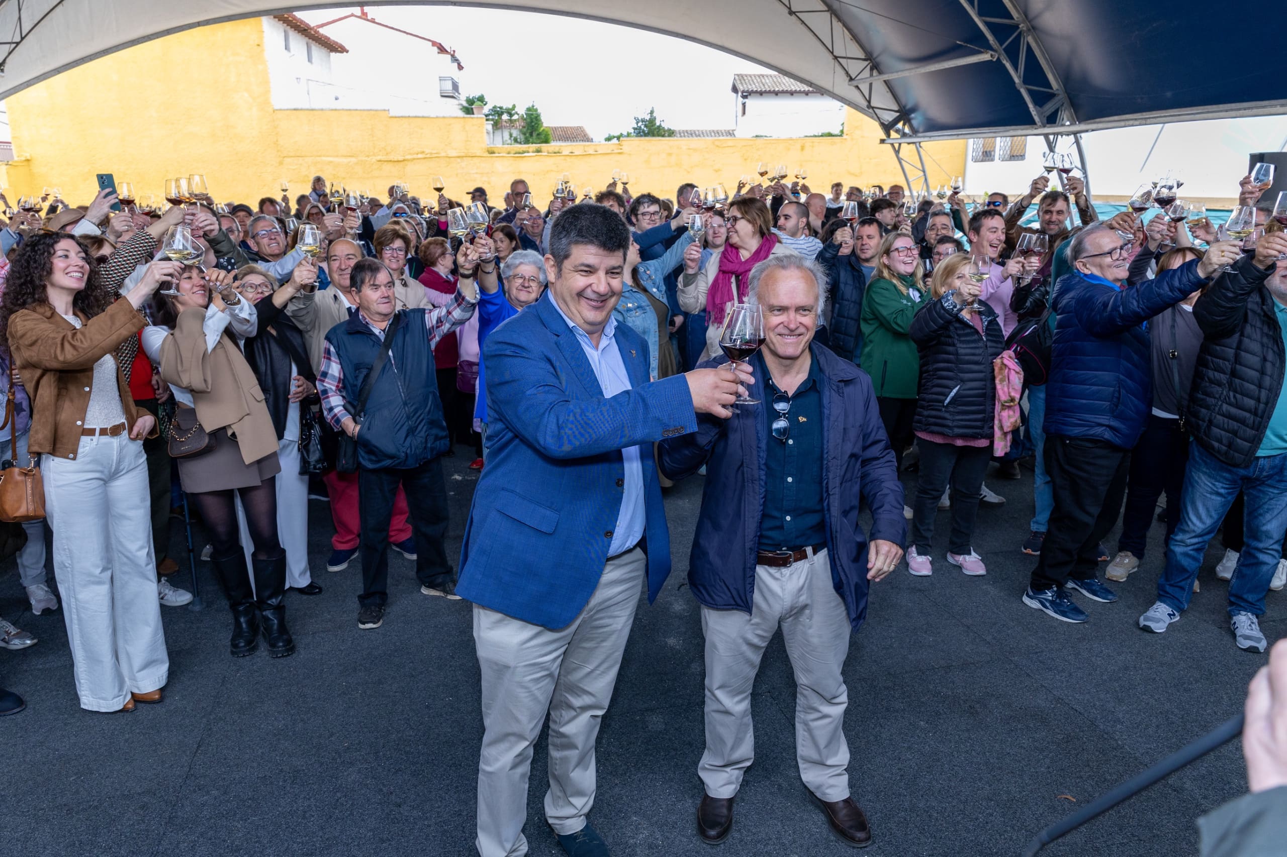 Pardeza: «Es emotivo celebrar el aniversario de la Recopa y brindar por el vino de la D.O. Cariñena, debemos estar orgullosos de nuestros valores»